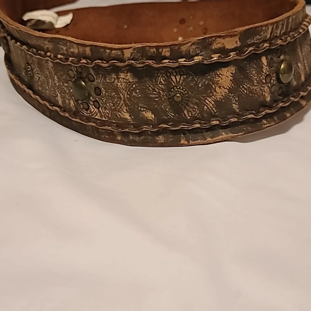 Fossil Vintage Brown Leather Belt Stitches and Eyelets Womens Size Medium